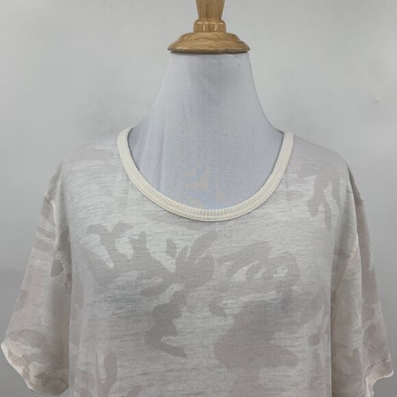 We The Free People Shirt Womens S Small Pearl Camo Cotton Blend Hi Low Hem Tee - Picture 3 of 15